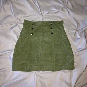 Green skirt with buttons
